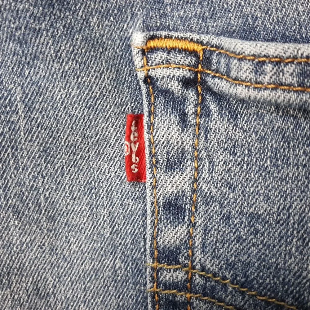 Levis Jeans Mens 34x30 Blue 511 Denim Medium Wash Straight Leg Red Tag Casual
